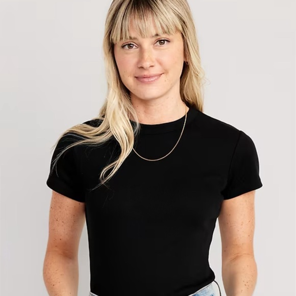 Old Navy Women's ribbed snug crop tee size large - Picture 5 of 7